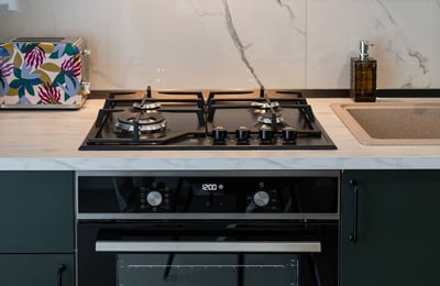 Аренда комфортной 2-комнатной квартиры с видом на море, Мамаия, Констанца, Румыния